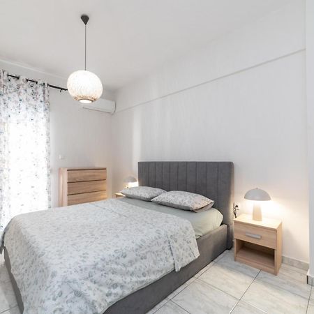 Ninas Central Apartment カヴァラ エクステリア 写真