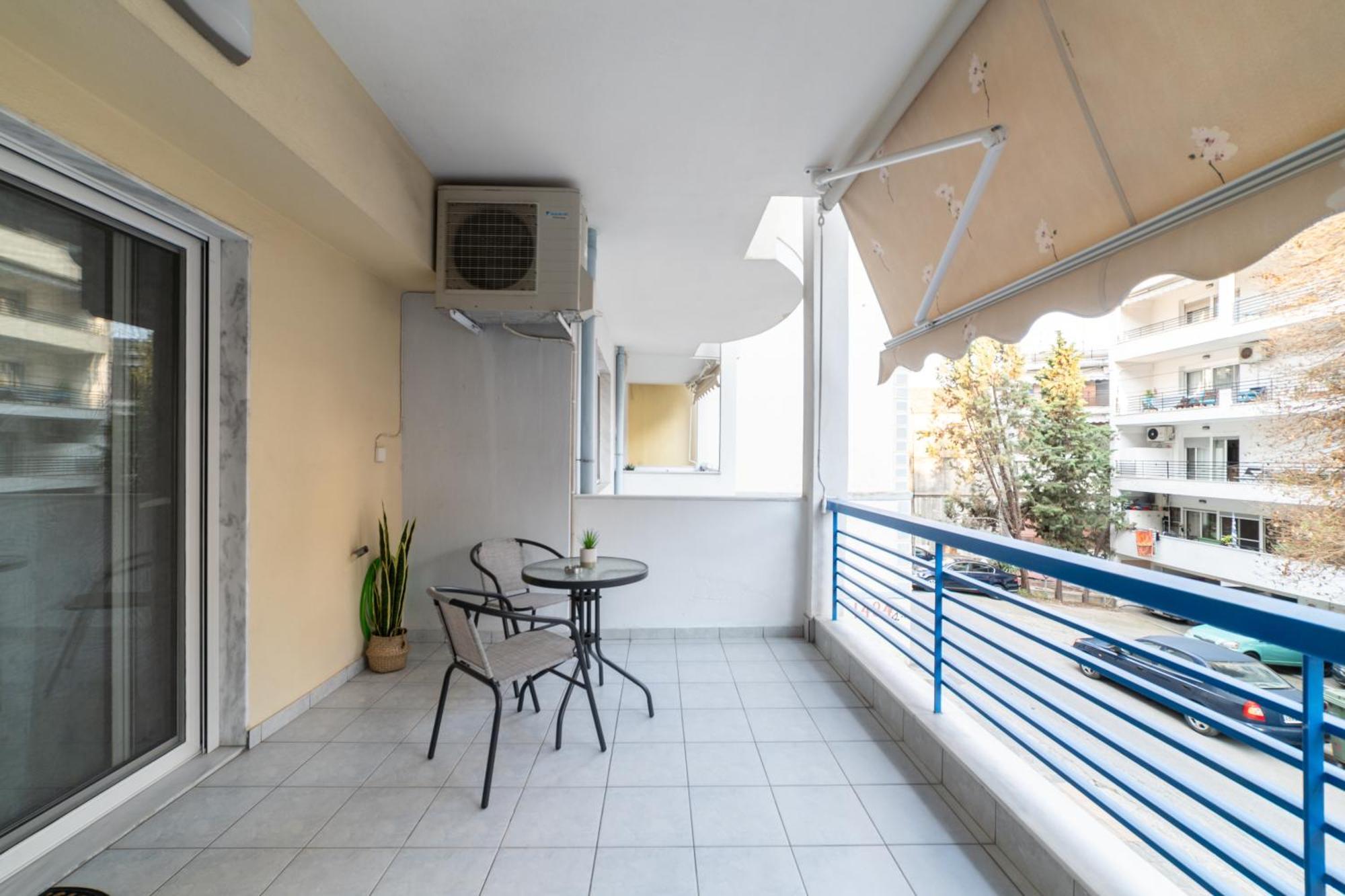 Ninas Central Apartment カヴァラ エクステリア 写真
