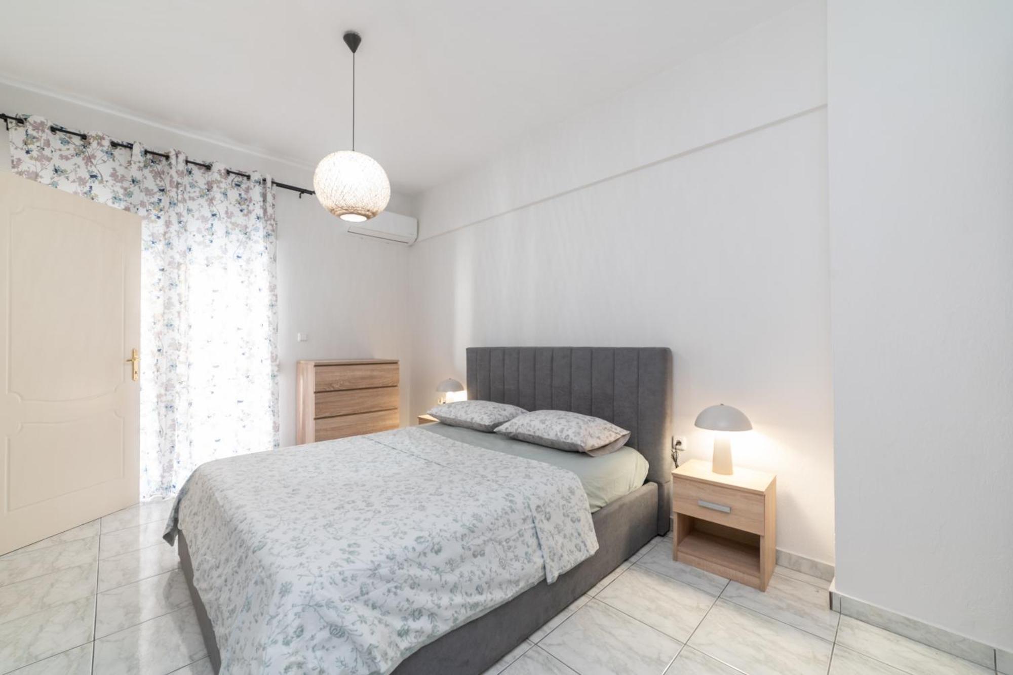 Ninas Central Apartment カヴァラ エクステリア 写真