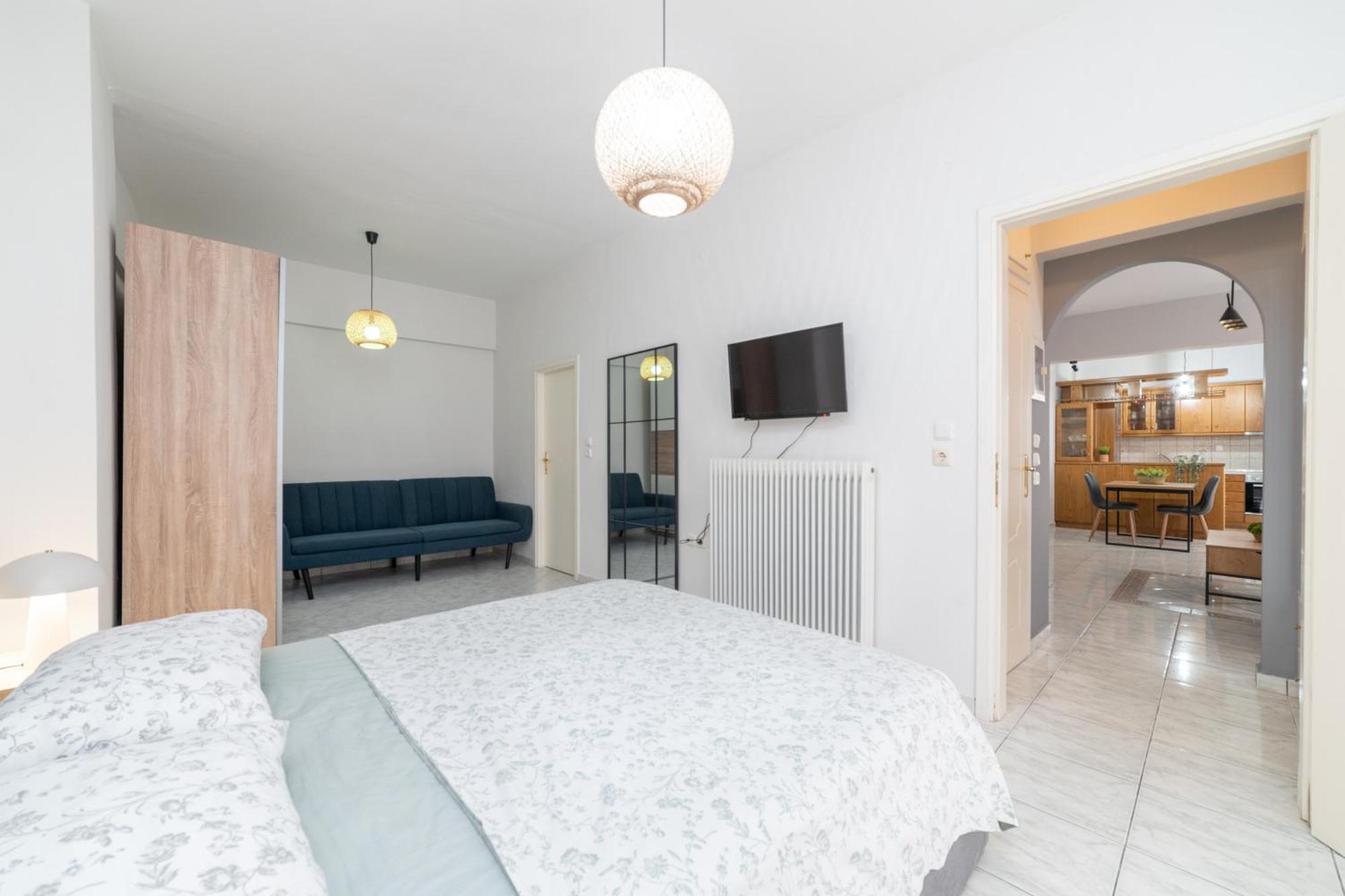 Ninas Central Apartment カヴァラ エクステリア 写真