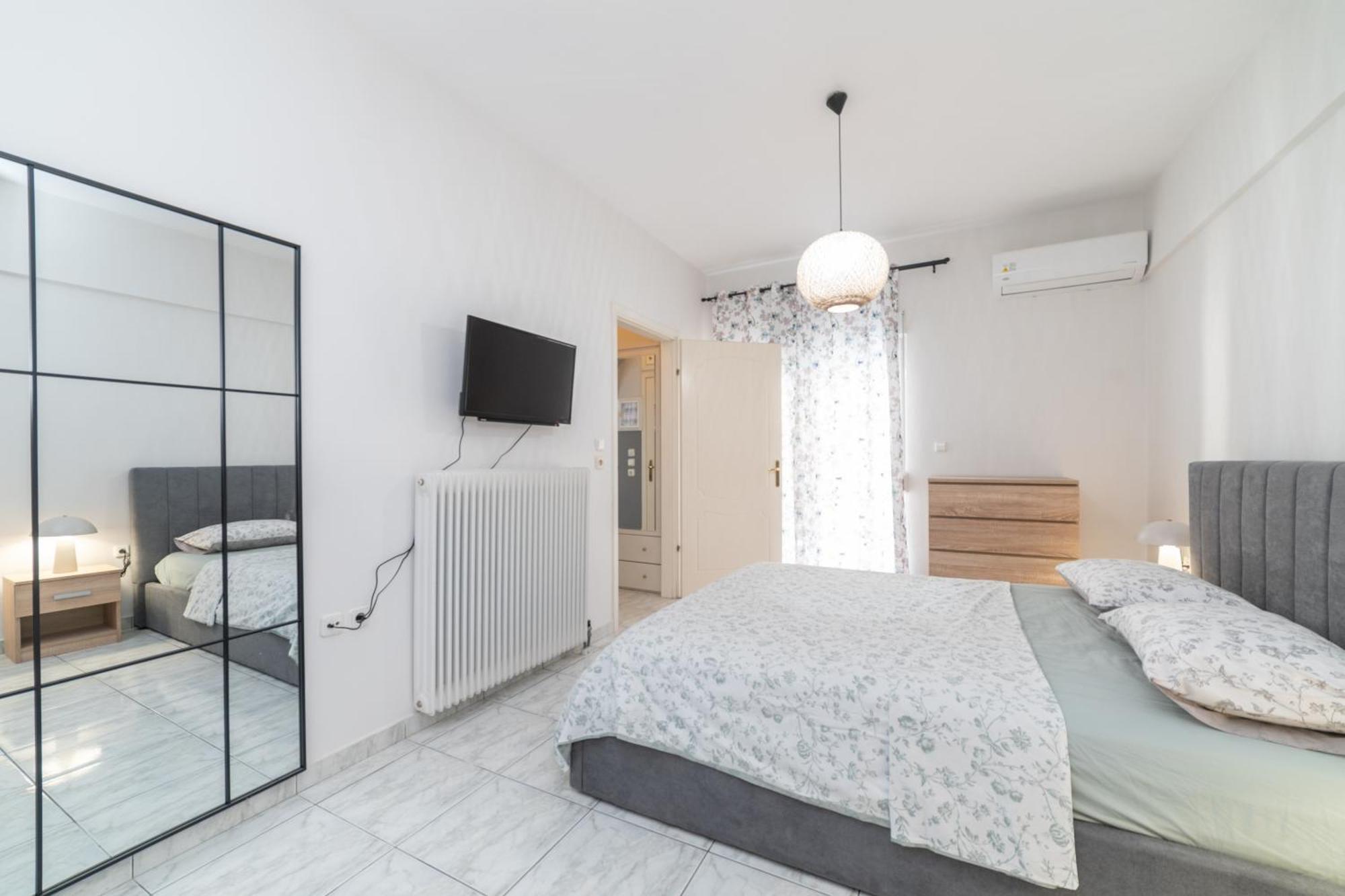 Ninas Central Apartment カヴァラ エクステリア 写真